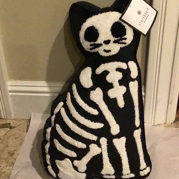 storehouse Accents Storehouse Halloween Spooky Black Skeleton Kitty